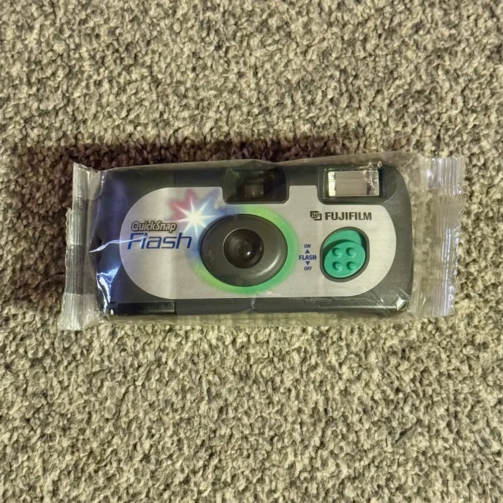 Fujifilm QuickSnap Flash Camera
